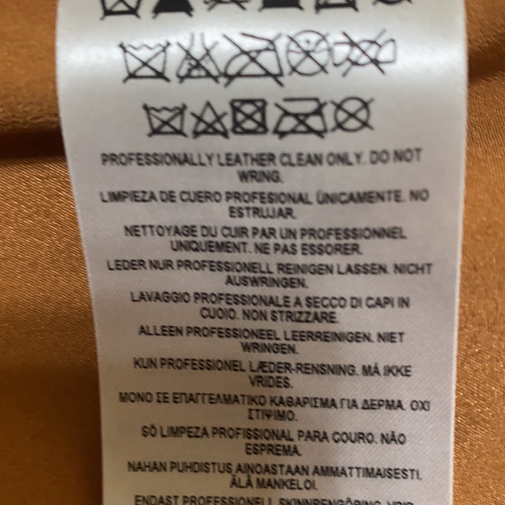 Leather jacket - Picture 6 of 6